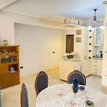Apartamento Sentris Spacious Seaside With Balcony & Parking *