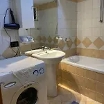 Apartamento Sentris Spacious Seaside With Balcony & Parking