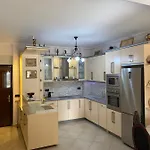 Apartamento Sentris Spacious Seaside With Balcony & Parking