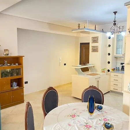 Appartamento Sentris Spacious Seaside With Balcony & Parking *