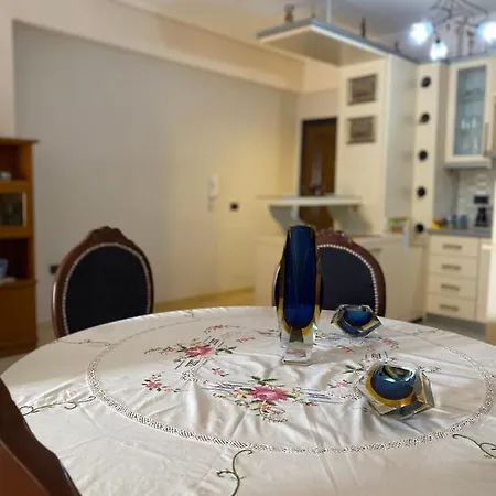 Apartment Sentris Spacious Seaside With Balcony & Parking *