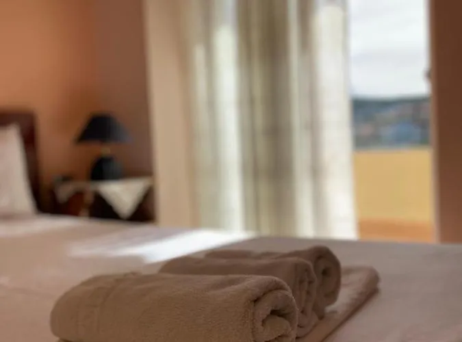 Apartment Sentris Spacious Seaside With Balcony & Parking