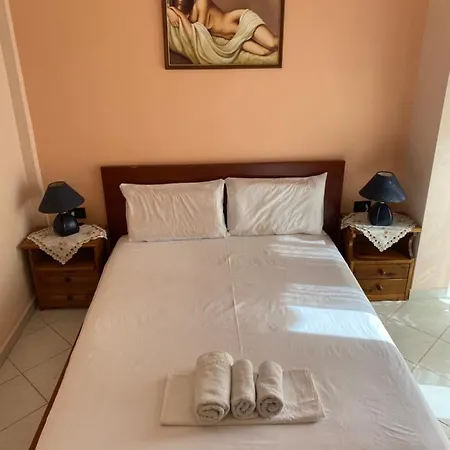 Apartamento Sentris Spacious Seaside With Balcony & Parking